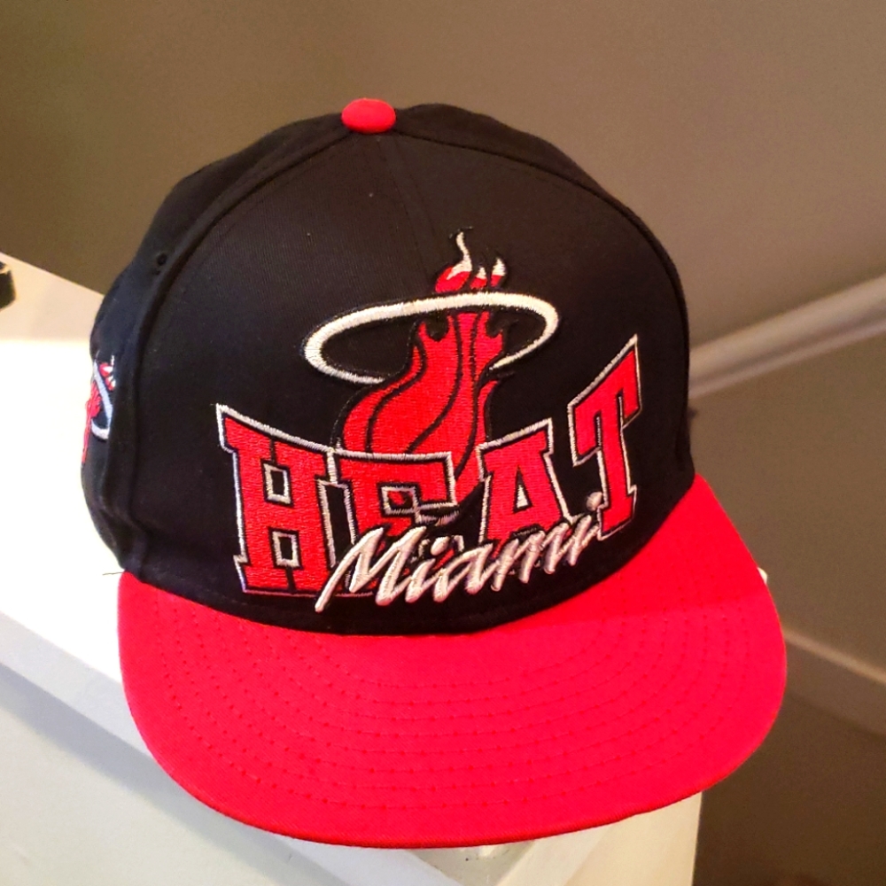 New Era NBA Miami Heat Snapback Cap/Hat Youth Size